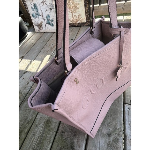 GUESS Lacombe Carry All Pink And Cardholder - Picture 12 of 12